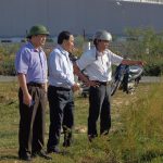 Đ/c Nguyễn Công Châu – Phó chủ tịch UBND huyện kiểm tra tình hình sản xuất vụ hè thu tại xã Đà Sơn và Thái Sơn.